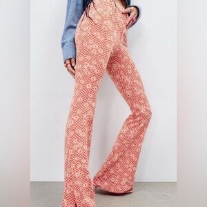 💕Zara Daisy Print Pants💕